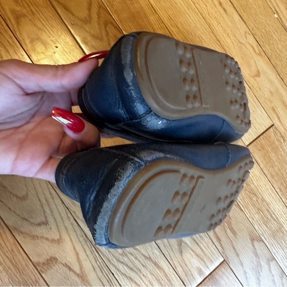 Micheal Kors Loafers - Picture 3 of 5